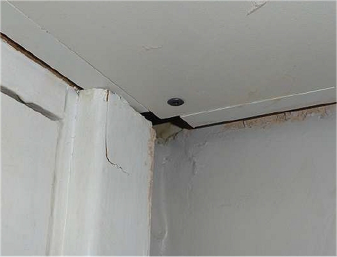 GapatCupboardBack GapatCupboardBack